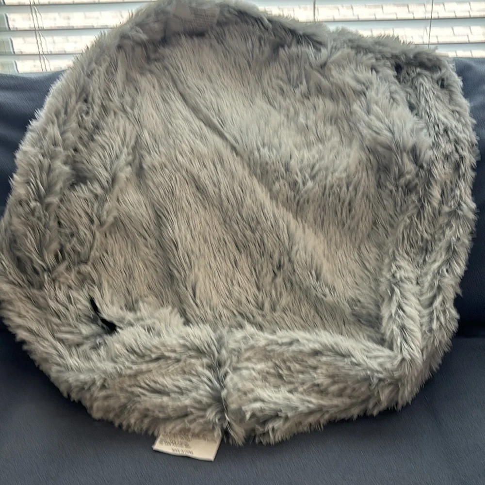 Small/ medium dog 🐶- lay bed—